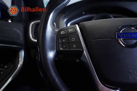 Volvo V40 Cross Country 22 of 28