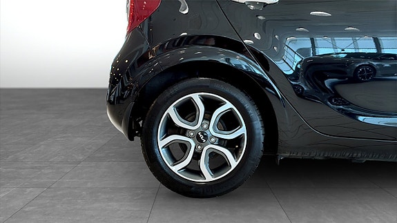 Kia Picanto 9 of 12