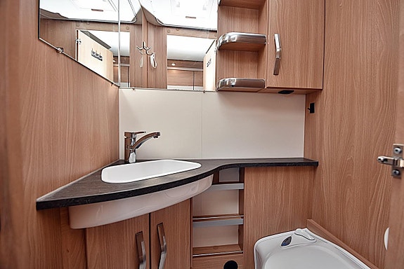 Knaus 420 QD Südwind Silver Selection, Dubbelbädd 20 of 24