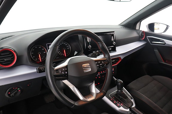 Seat Arona 15 of 21