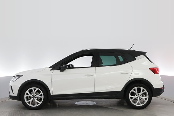 Seat Arona 2 of 21