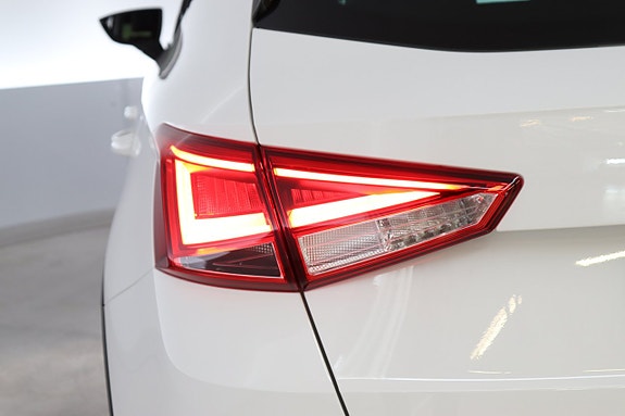 Seat Arona 9 of 21