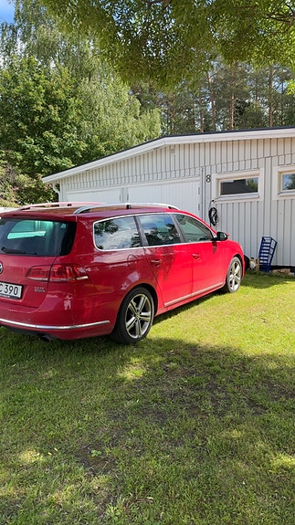 Volkswagen Passat 2 of 5