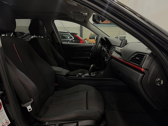 BMW 320d 13 of 22