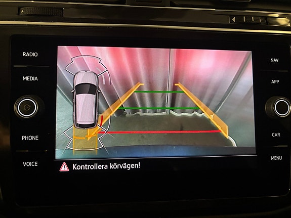 Volkswagen Tiguan Allspace 19 of 21