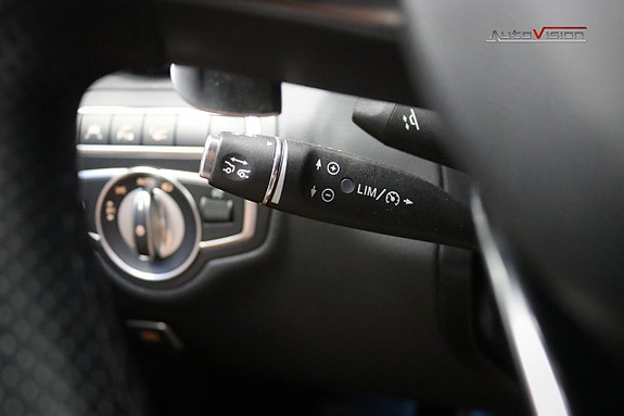Mercedes-Benz C63 27 of 30