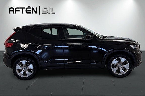 Volvo XC40 6 of 18