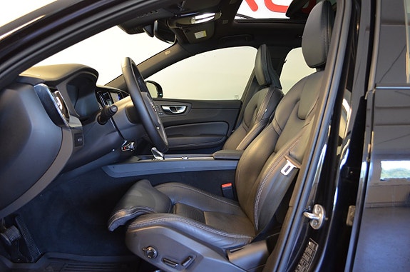 Volvo XC60 19 of 26