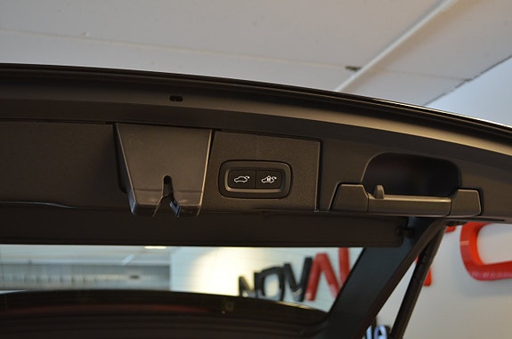 Volvo XC60 15 of 26