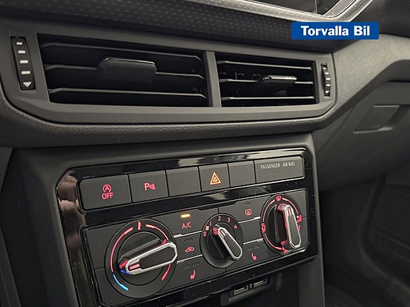 Volkswagen T-Cross 13 of 14