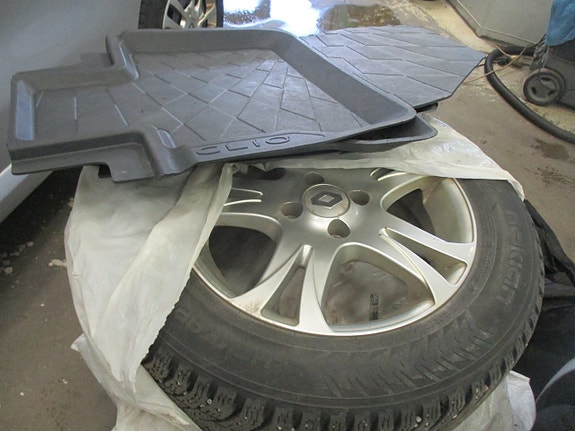 Renault Clio 15 of 15