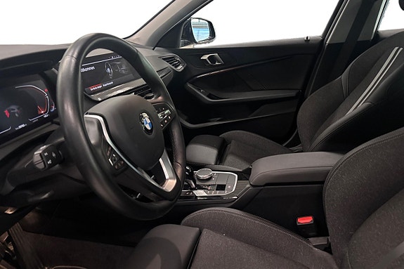 BMW 118i 12 of 17
