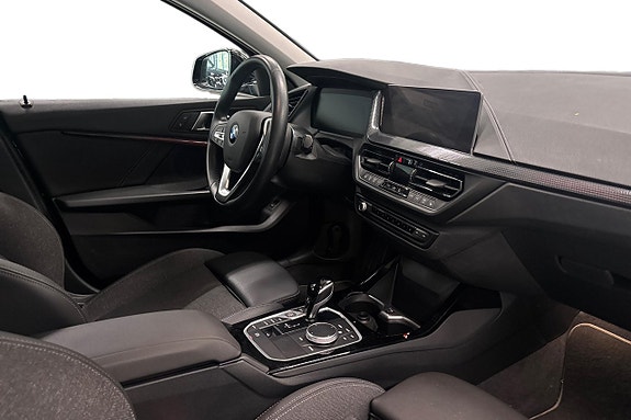 BMW 118i 6 of 17