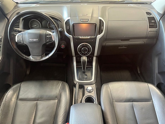 Isuzu D-max 10 of 23