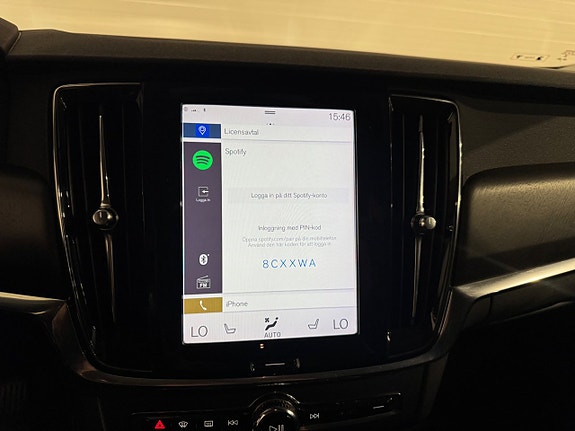 Volvo V90 Cross Country 17 of 23