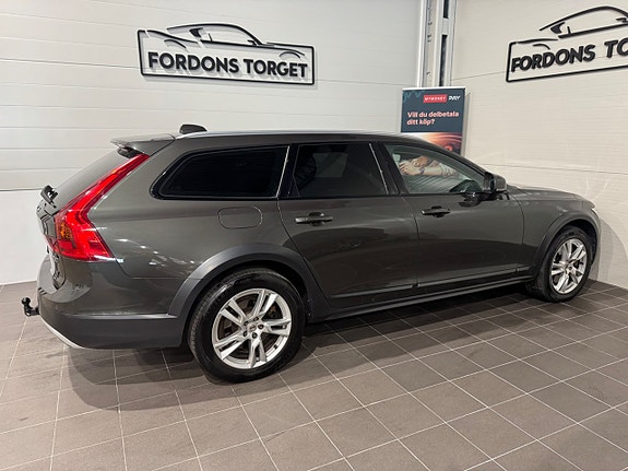 Volvo V90 Cross Country 5 of 23