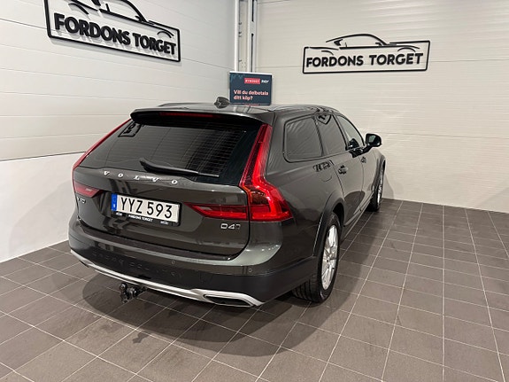 Volvo V90 Cross Country 8 of 23