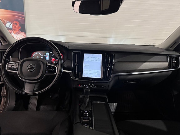 Volvo V90 Cross Country 12 of 23