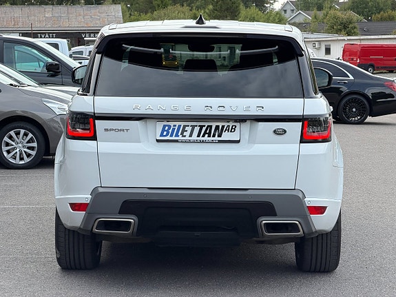 Land Rover Range Rover Sport 8 of 23