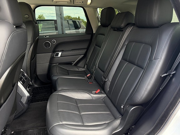 Land Rover Range Rover Sport 22 of 23