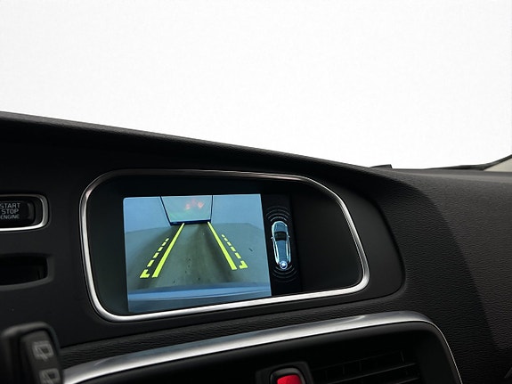 Volvo V40 Cross Country 19 of 30