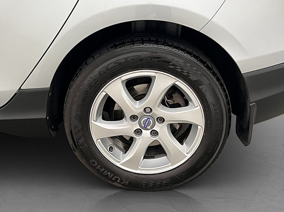Volvo V40 Cross Country 30 of 30