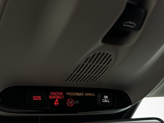 Volvo V40 Cross Country 22 of 30