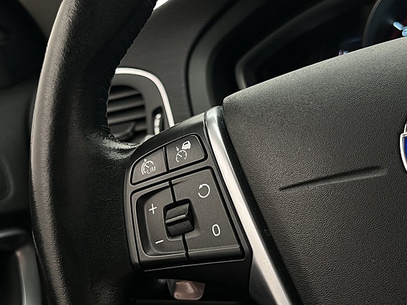 Volvo V40 Cross Country 15 of 30