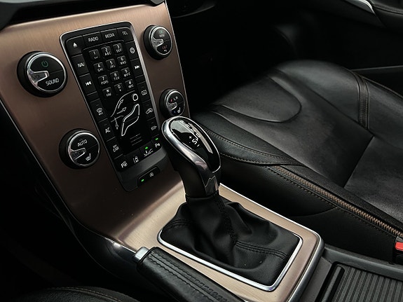 Volvo V40 Cross Country 23 of 30