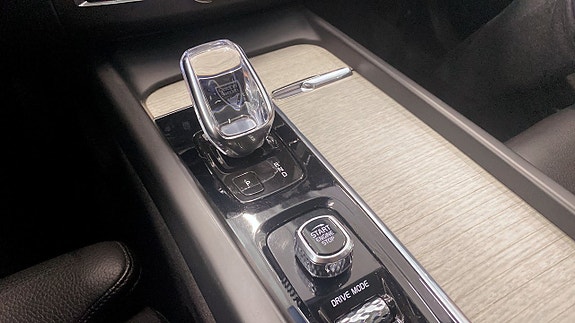 Volvo XC60 15 of 22
