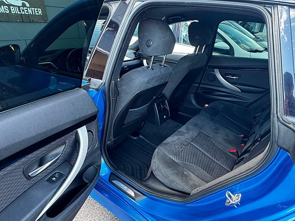 BMW 318d 21 of 22