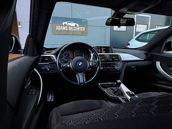 BMW 318d 11 of 22