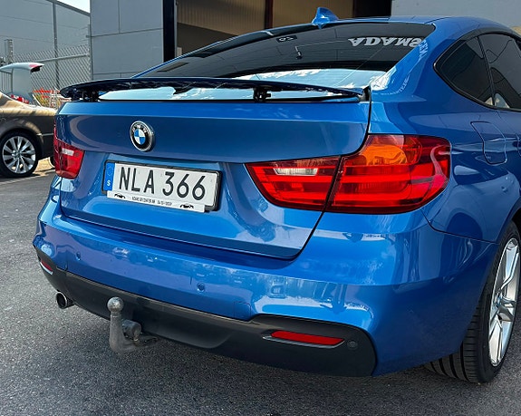 BMW 318d 8 of 22