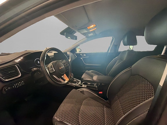 Kia XCeed 8 of 14