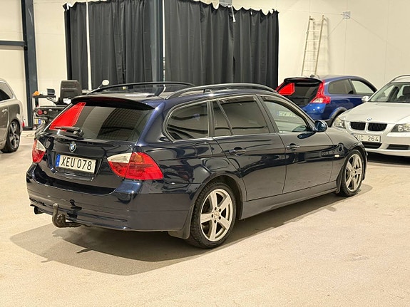 BMW 320 3 of 7