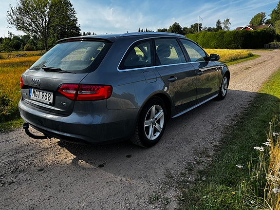 Audi A4 4 of 10