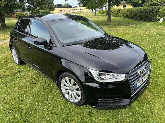 Audi A1 2 of 6