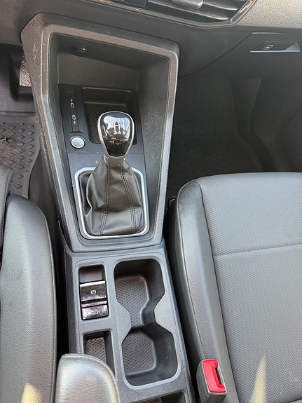 Volkswagen Caddy Maxi 14 of 16