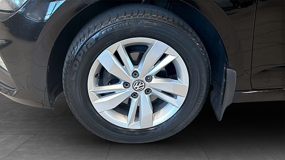 Volkswagen Polo 9 of 12