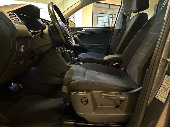 Volkswagen Tiguan Allspace 14 of 27