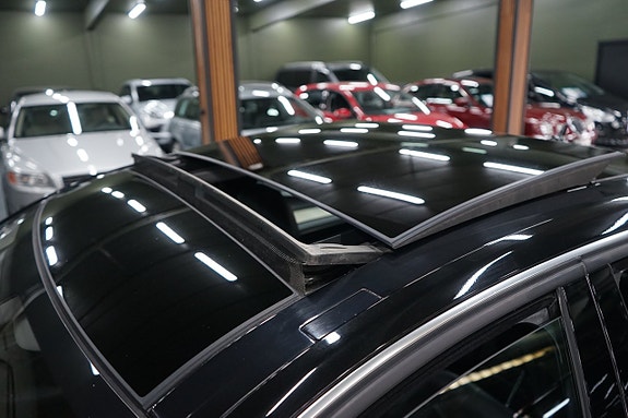 Mercedes-Benz E350 21 of 24