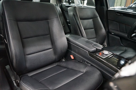 Mercedes-Benz E350 12 of 24