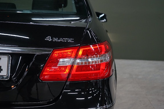 Mercedes-Benz E350 6 of 24