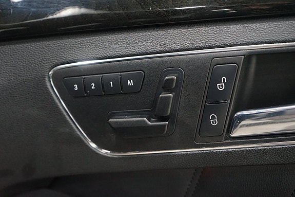 Mercedes-Benz E350 13 of 24
