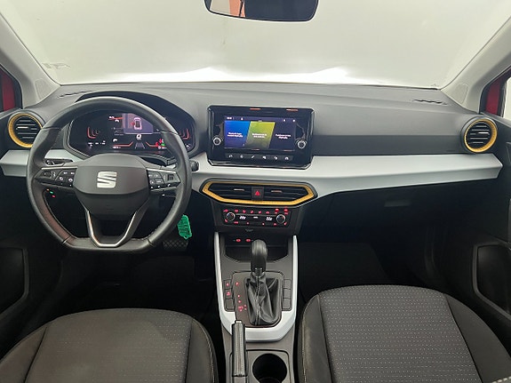 Seat Arona 13 of 18