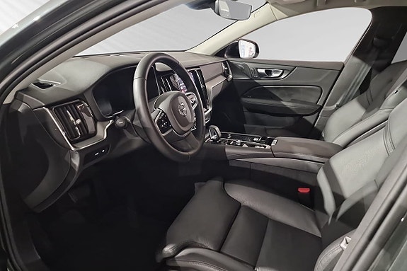 Volvo V60 7 of 16