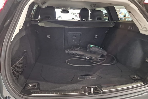 Volvo V60 12 of 16