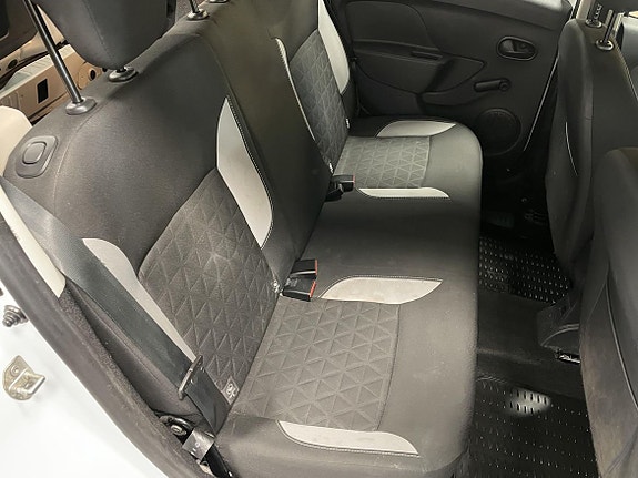 Dacia Sandero Stepway 7 of 16