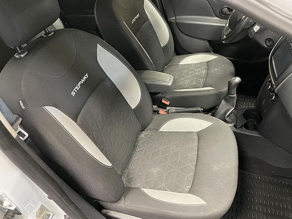 Dacia Sandero Stepway 8 of 16