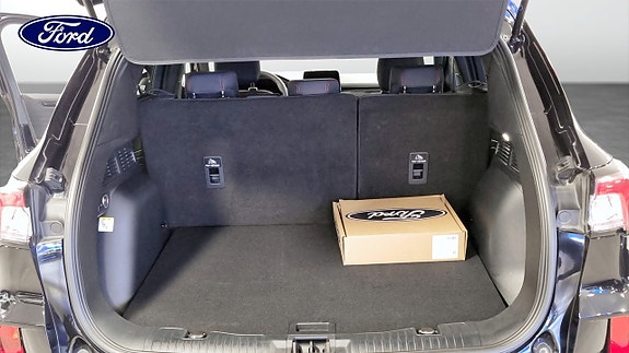 Ford Kuga 10 of 12